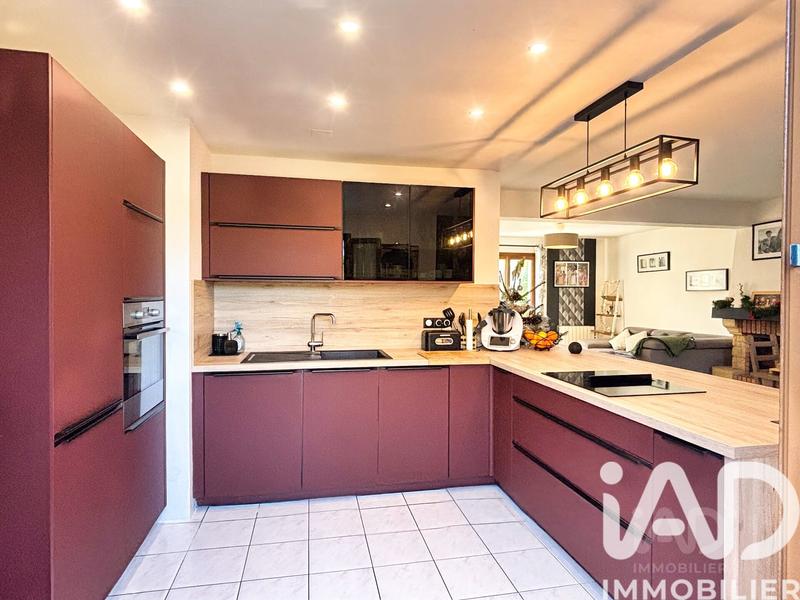 Maison - 110 m² - 4 pièces