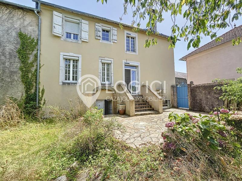 Maison - 244 m² - 7 pièces
