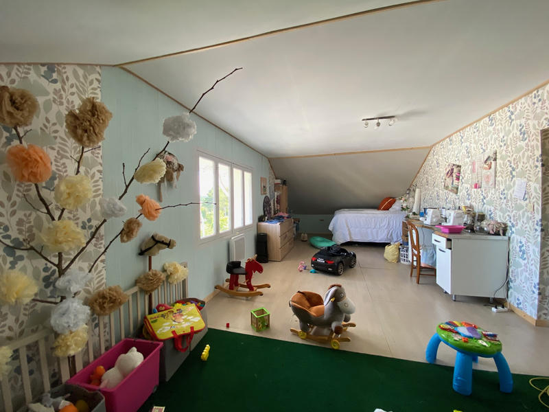 Maison - 187 m² - 8 pièces