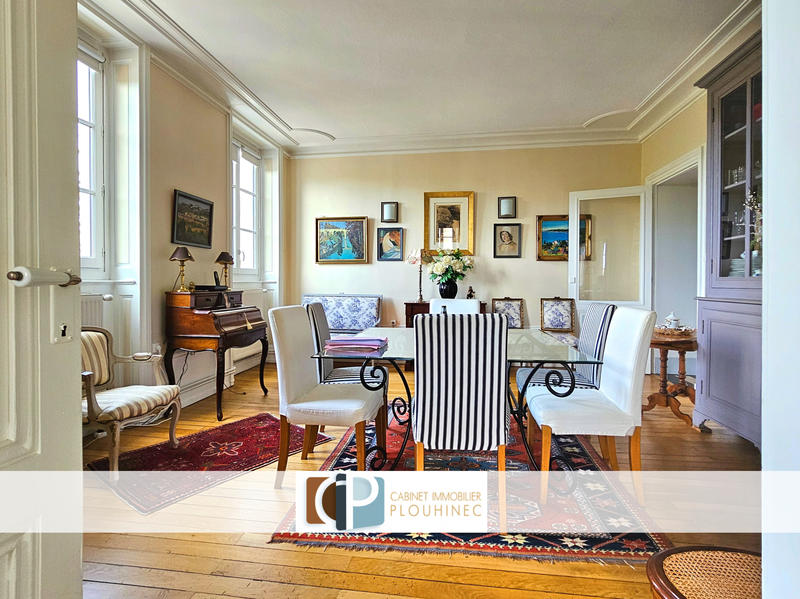 Appartement - 99 m² - 4 pièces