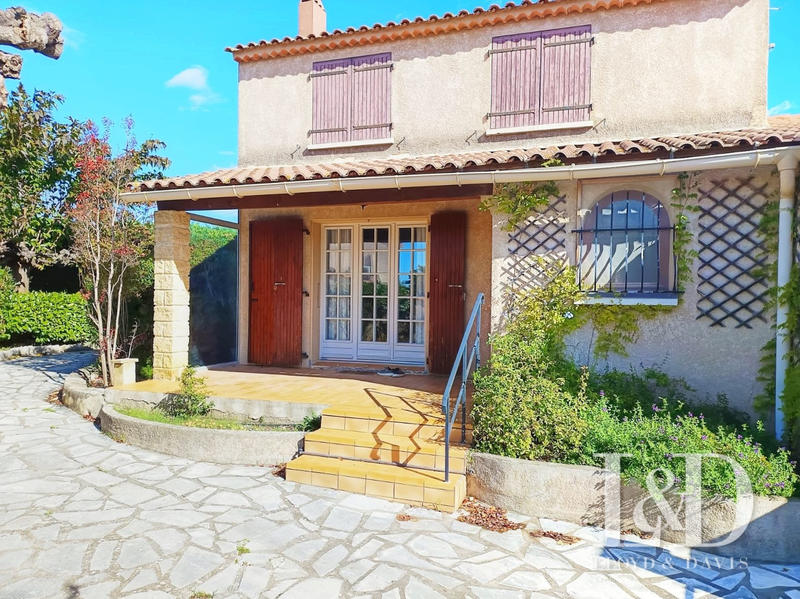 Maison - 118 m² - 6 pièces