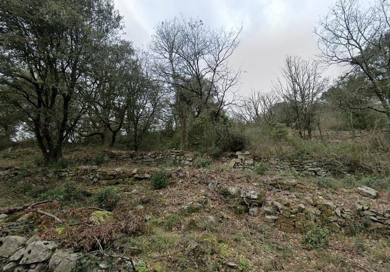 Terrain constructible - 4 240 m²