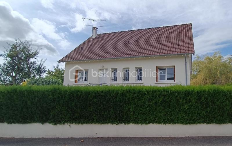 Maison traditionnelle - 130 m² - 8 pièces