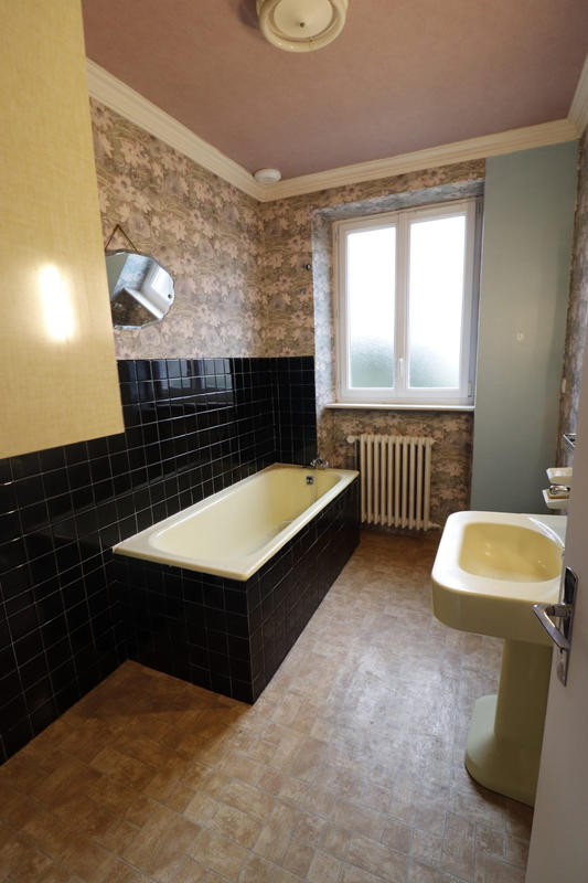 Maison traditionnelle - 152 m² - 6 pièces