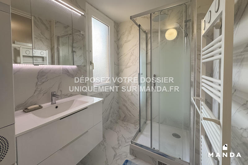 Chambre - 9 m² - 6 pièces