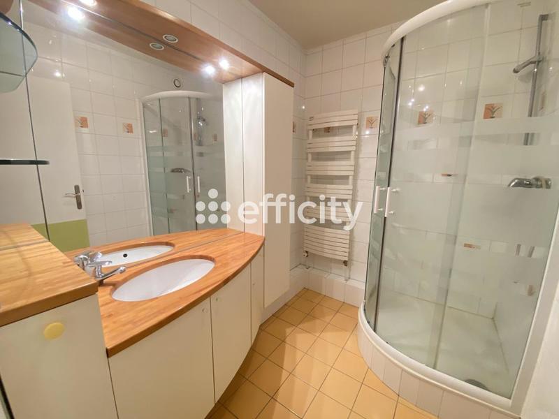 Appartement - 104 m² - 5 pièces