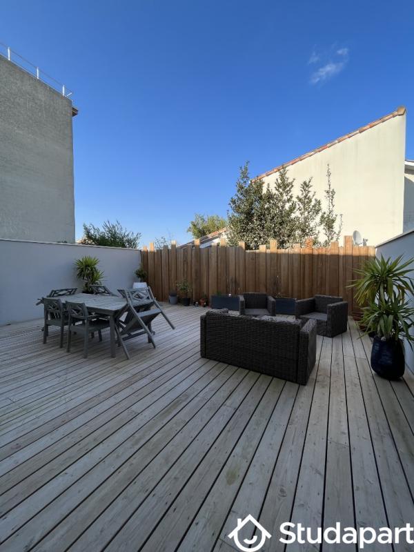 Chambre - 11 m² - 1 pièce