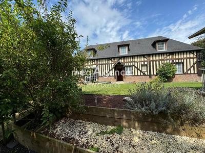 Maison - 200 m² - 8 pièces