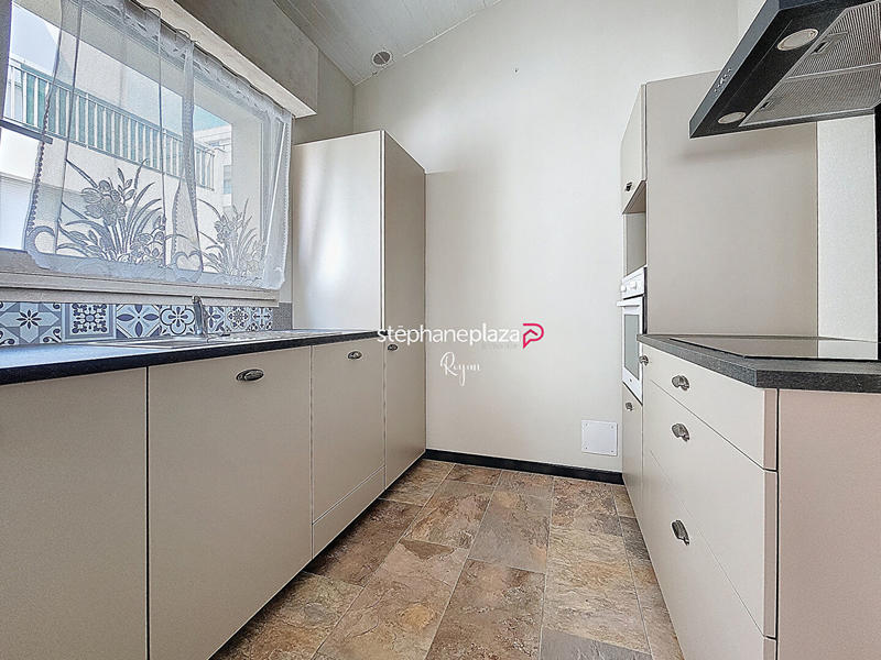 Appartement - 110 m² - 3 pièces