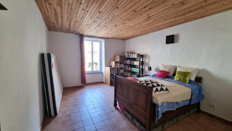 Maison - 272 m² - 10 pièces