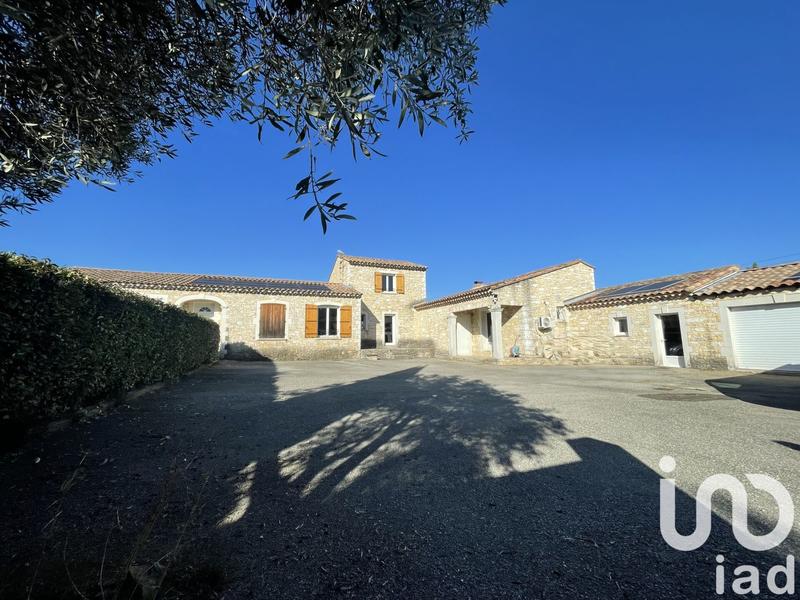 Maison - 265 m² - 10 pièces