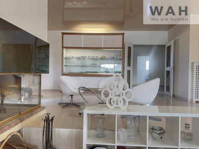 Villa - 220 m² - 5 pièces