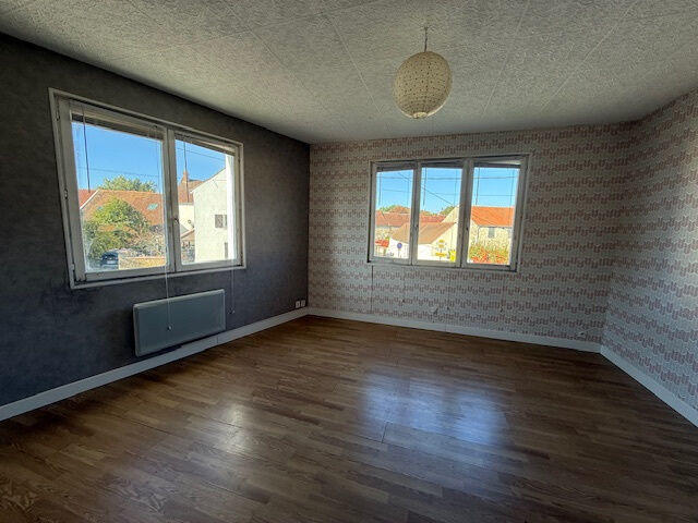 Maison - 96 m² - 5 pièces