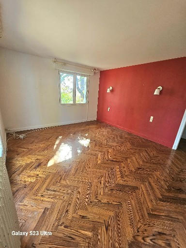 Maison - 220 m² - 10 pièces