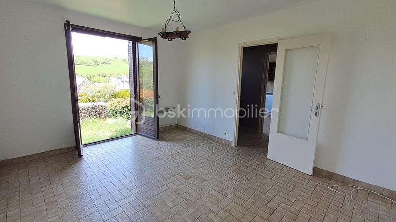 Maison traditionnelle - 131 m² - 7 pièces