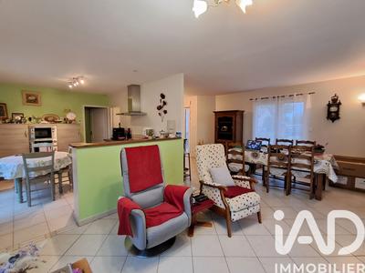 Maison - 93 m² - 5 pièces