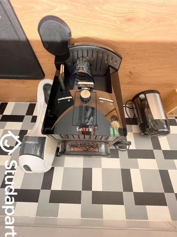 Chambre - 15 m² - 1 pièce