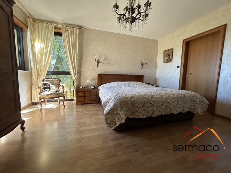 Maison contemporaine - 220 m² - 7 pièces