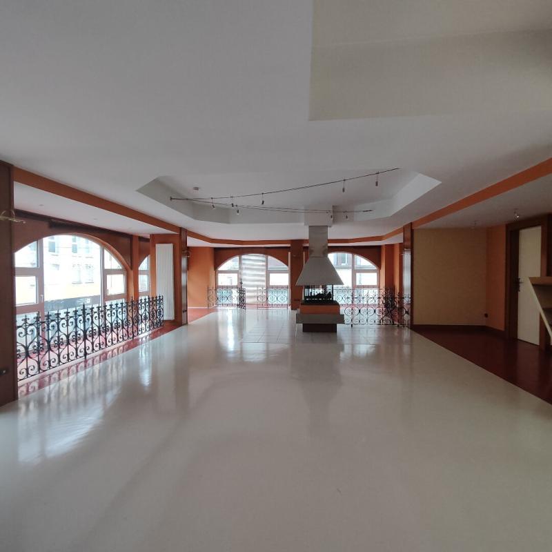 Appartement - 344 m² - 6 pièces