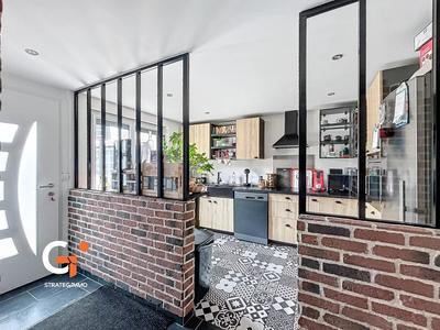 Maison - 253 m² - 8 pièces