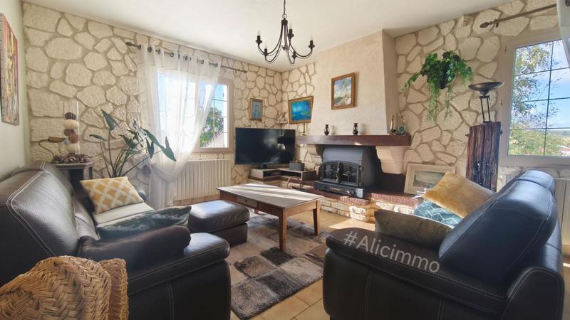 Maison - 147 m² - 6 pièces