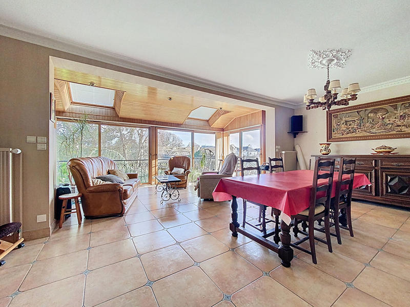 Maison - 158 m² - 6 pièces