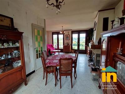 Maison de ville - 70 m² - 4 pièces