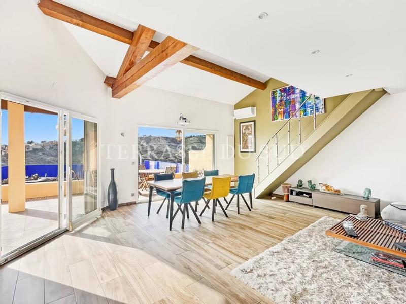 Maison - 194 m² - 6 pièces