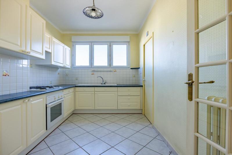 Appartement - 90 m² - 3 pièces