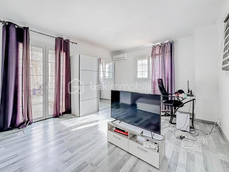 Villa - 210 m² - 6 pièces