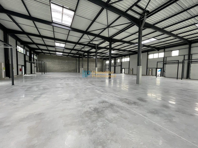 Local d'activités - 159 m²