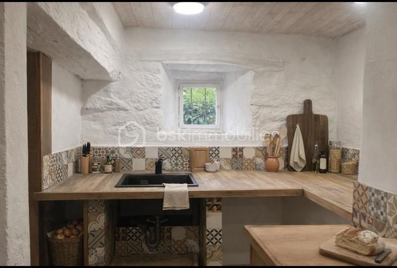 Maison en pierre - 100 m² - 5 pièces