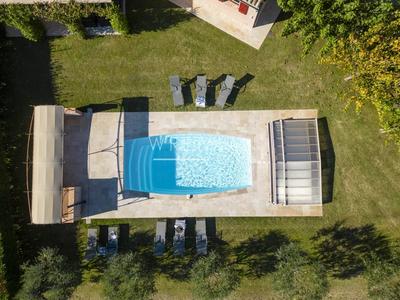 Villa - 172 m² - 6 pièces