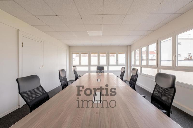 Bureau - 547 m² - 8 pièces