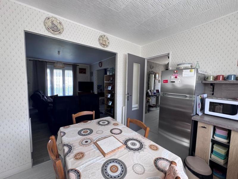 Maison - 93 m² - 4 pièces