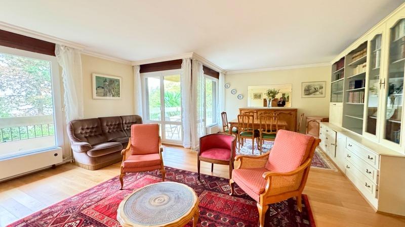 Appartement - 90 m² - 4 pièces