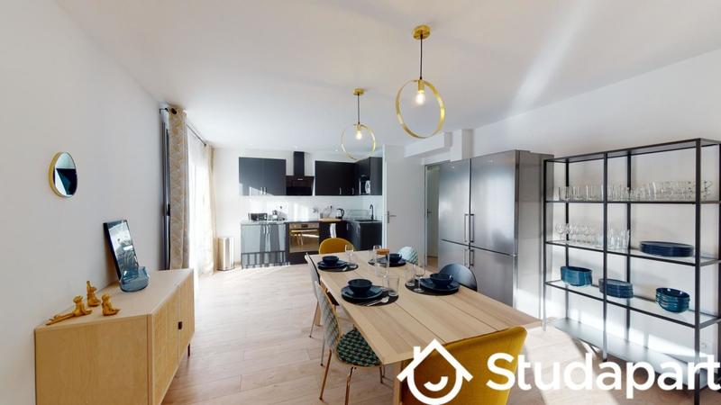 Chambre - 12 m² - 1 pièce