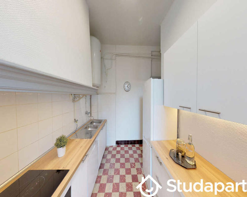 Chambre - 90 m² - 1 pièce