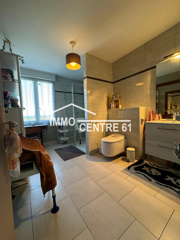 Maison - 170 m² - 6 pièces