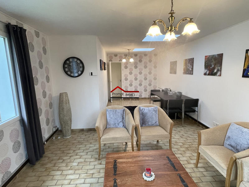 Maison - 317 m² - 11 pièces