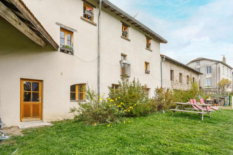 Maison - 310 m² - 14 pièces