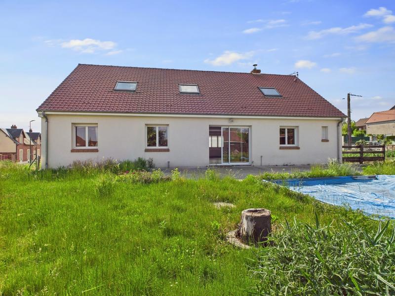 Maison - 186 m² - 6 pièces