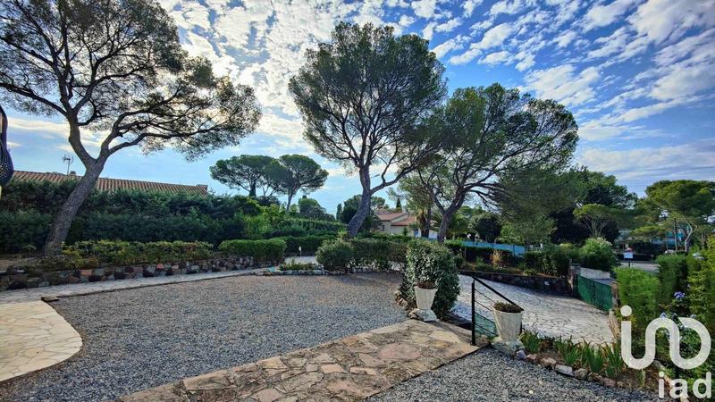 Maison - 200 m² - 7 pièces