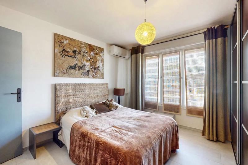 Appartement - 84 m² - 3 pièces