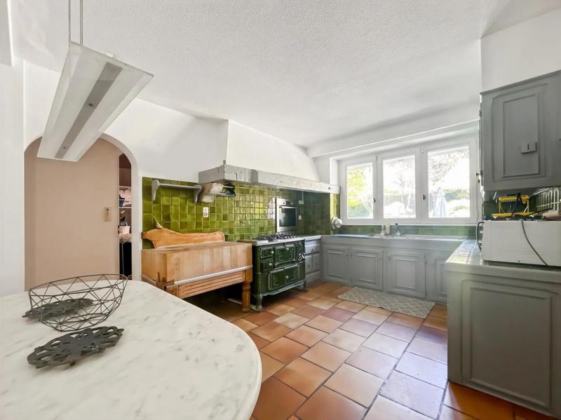 Maison - 201 m² - 5 pièces