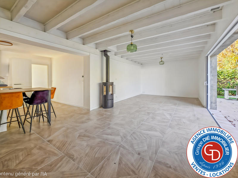 Maison - 110 m² - 5 pièces