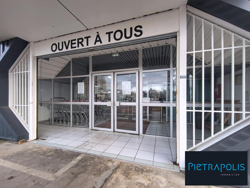 Local commercial - 1 024 m²