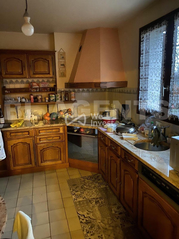 Maison - 175 m² - 9 pièces