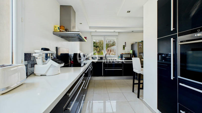 Maison - 117 m² - 5 pièces