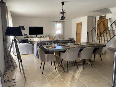 Maison - 143 m² - 5 pièces